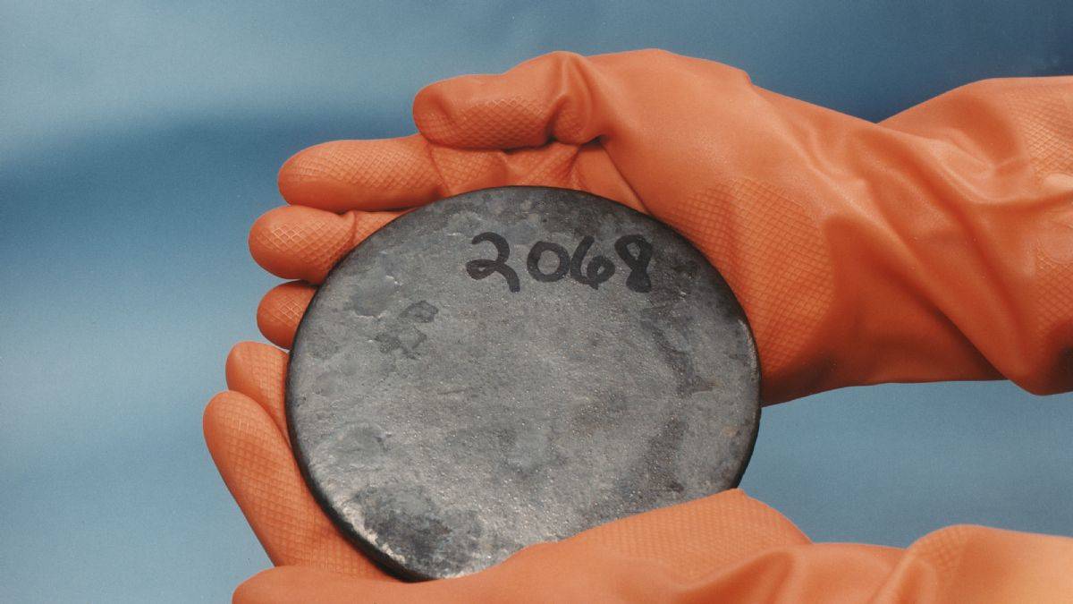 Fransa'nın Rusya'dan uranyum 'kaçırdığı' ortaya çıktı