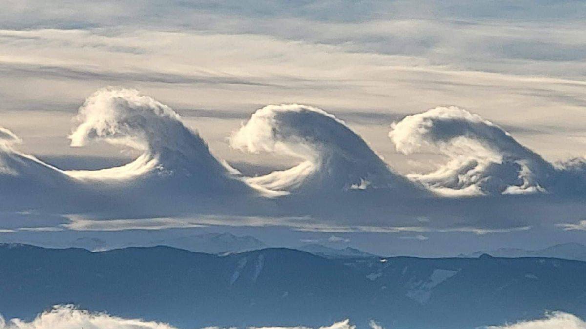 Dünyanın en nadir bulut zinciri