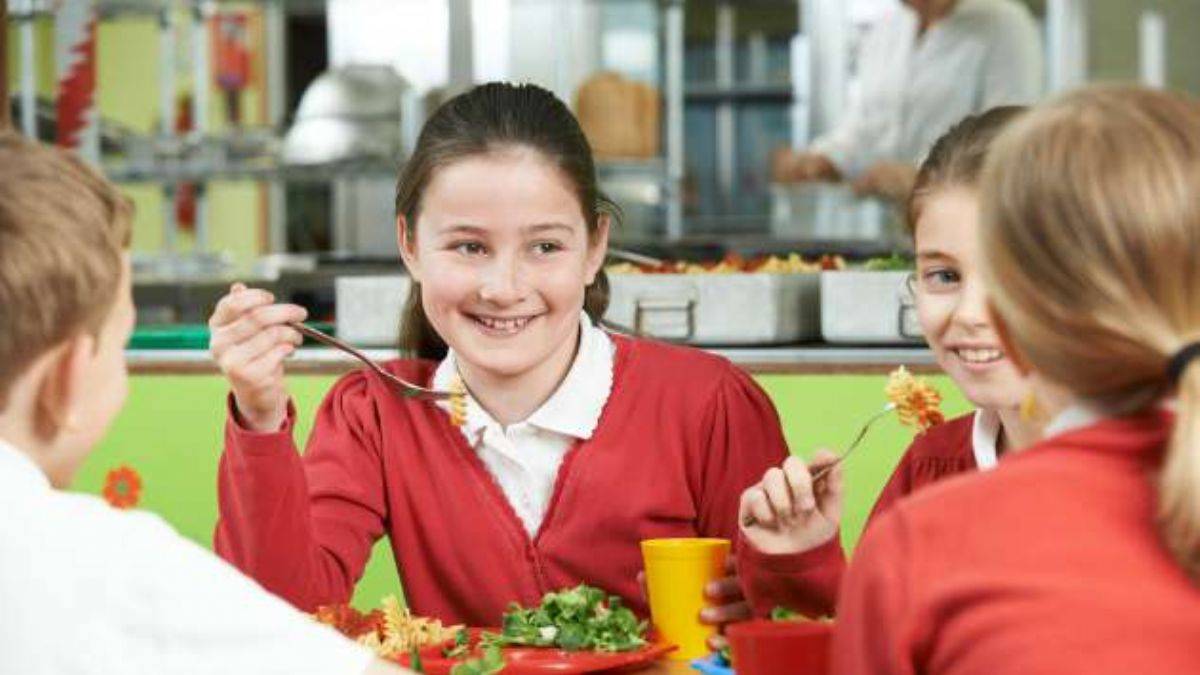 MEB ücretsiz yemek imkanı hangi öğrencilere verilecek?