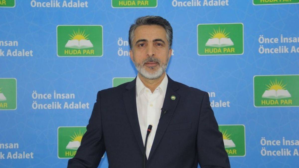 'Toplumun dini hassasiyetlerinin siyasi hesaplaşmalara alet edilmesi kabul edilemez'