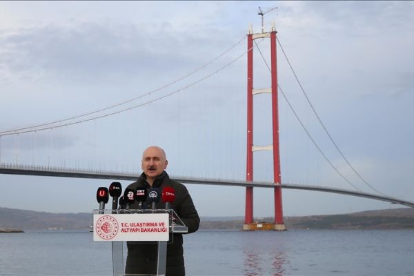 Bakan Karaismailoğlu: 1915 Çanakkale Köprüsü dünyanın en yüksek kulelerine sahip asma köprüsü olarak da tarihe geçmiştir