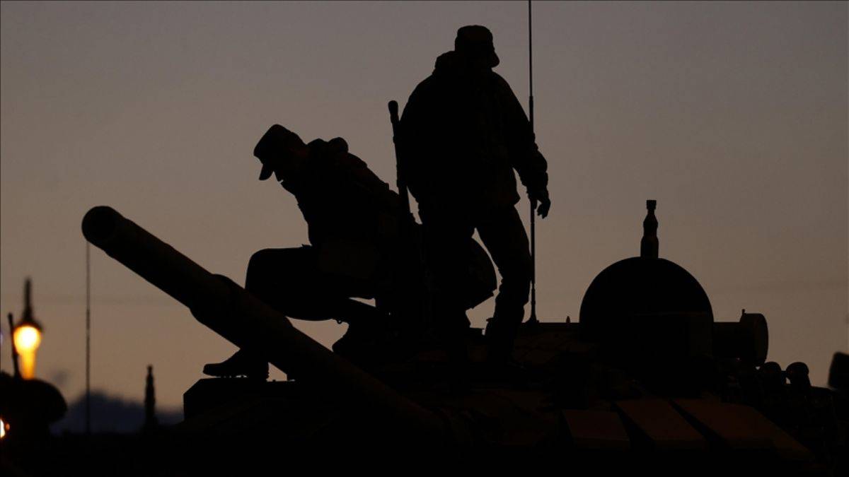 Alman ordusu dökülüyor