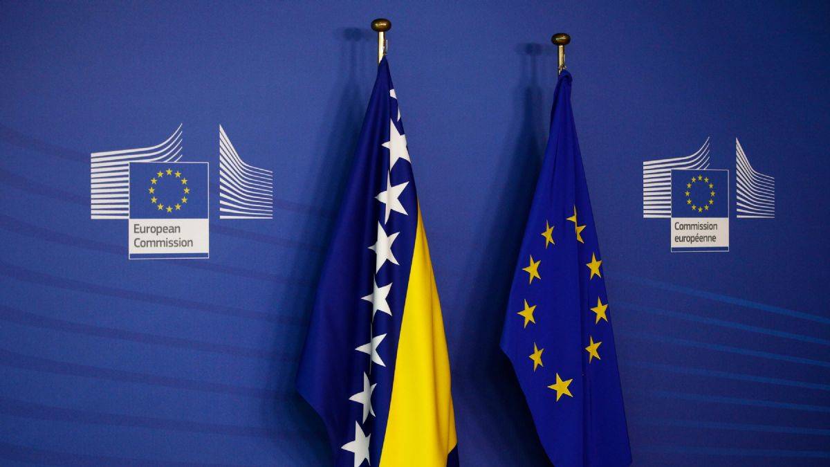 Bosna Hersek'in AB adaylığına onay çıktı