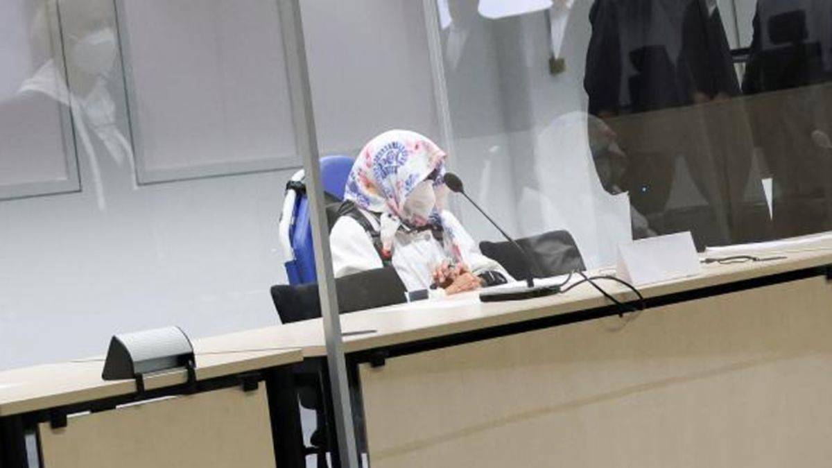 Nazi toplama kampı sekreterine 77 yıl sonra 2 yıl hapis cezası