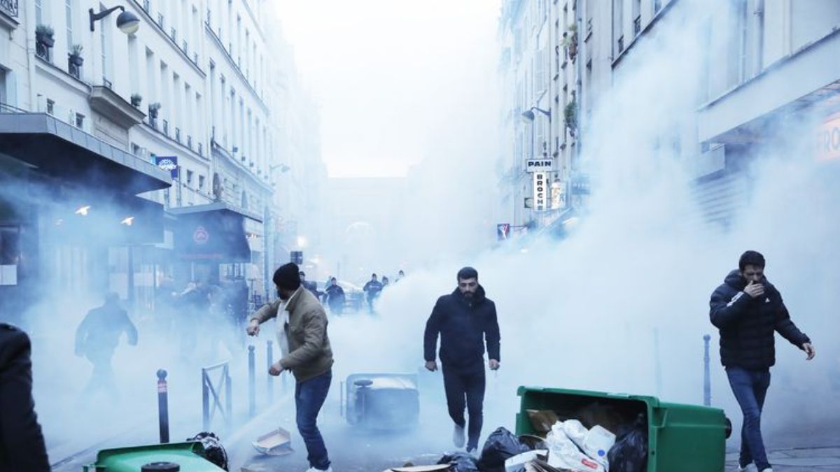 Paris'te PKK yanlıları polise saldırdı
