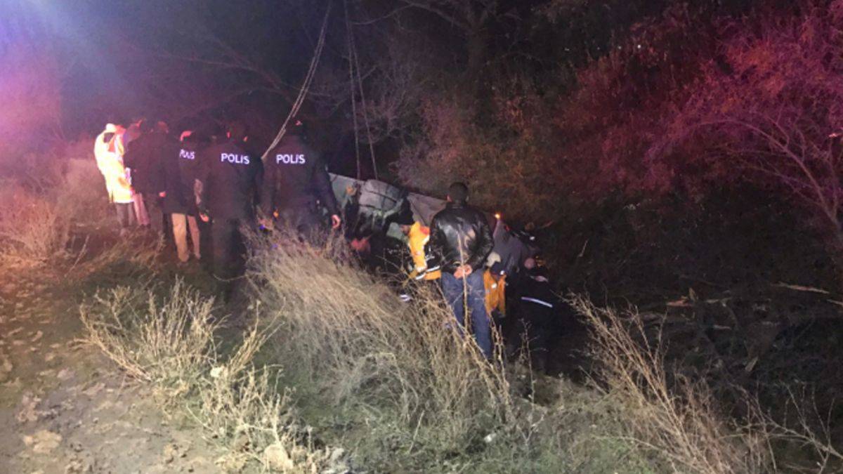 Konya'da yolcu otobüsü şarampole yuvarlandı: Çok sayıda yaralı var