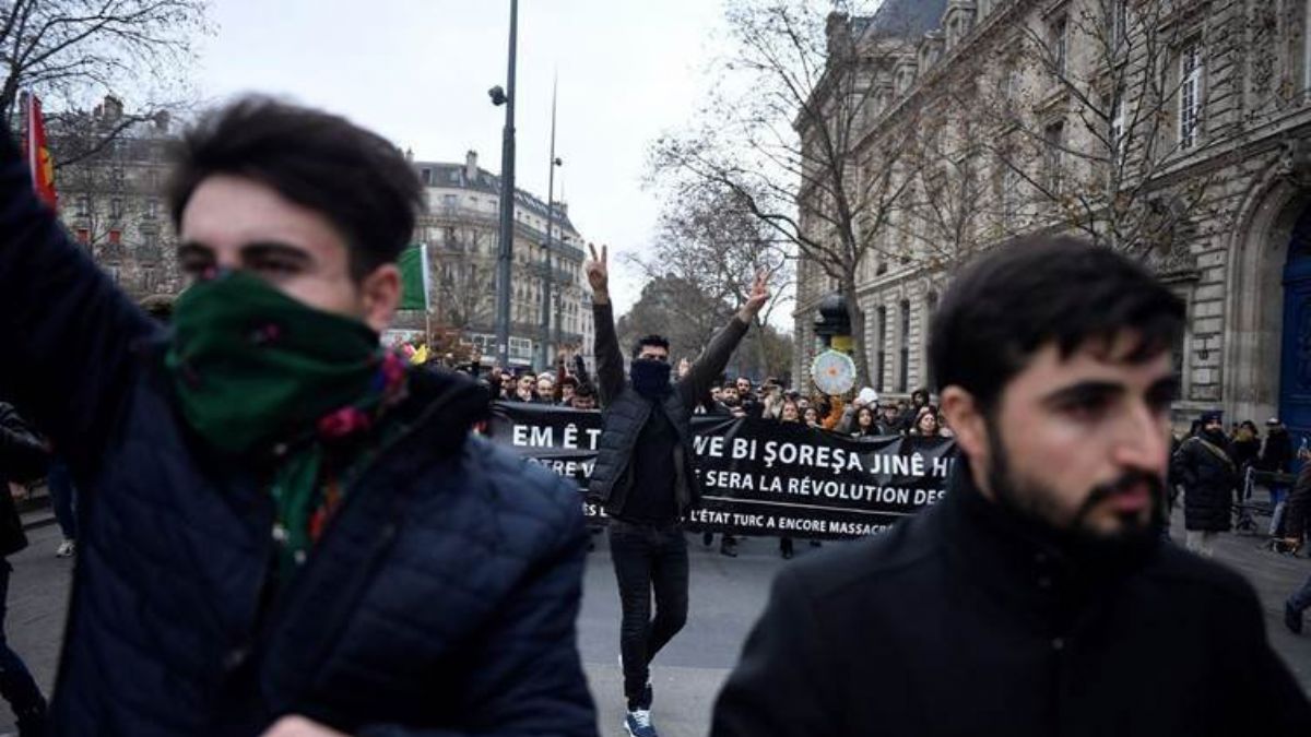 Saldırgan Fransız olduğu için mi fişlenmedi?