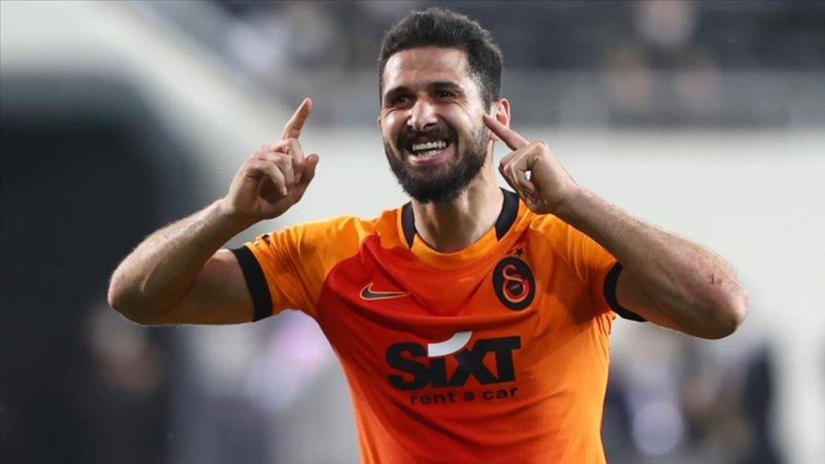 Emre Akbaba Kimdir, Nerelidir? Futbol Kariyeri