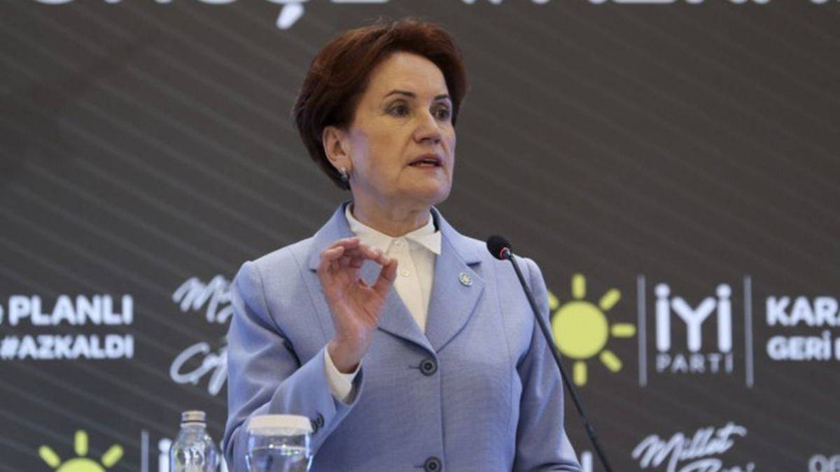 Akşener 81 ilden gelen kadınlarla buluştu