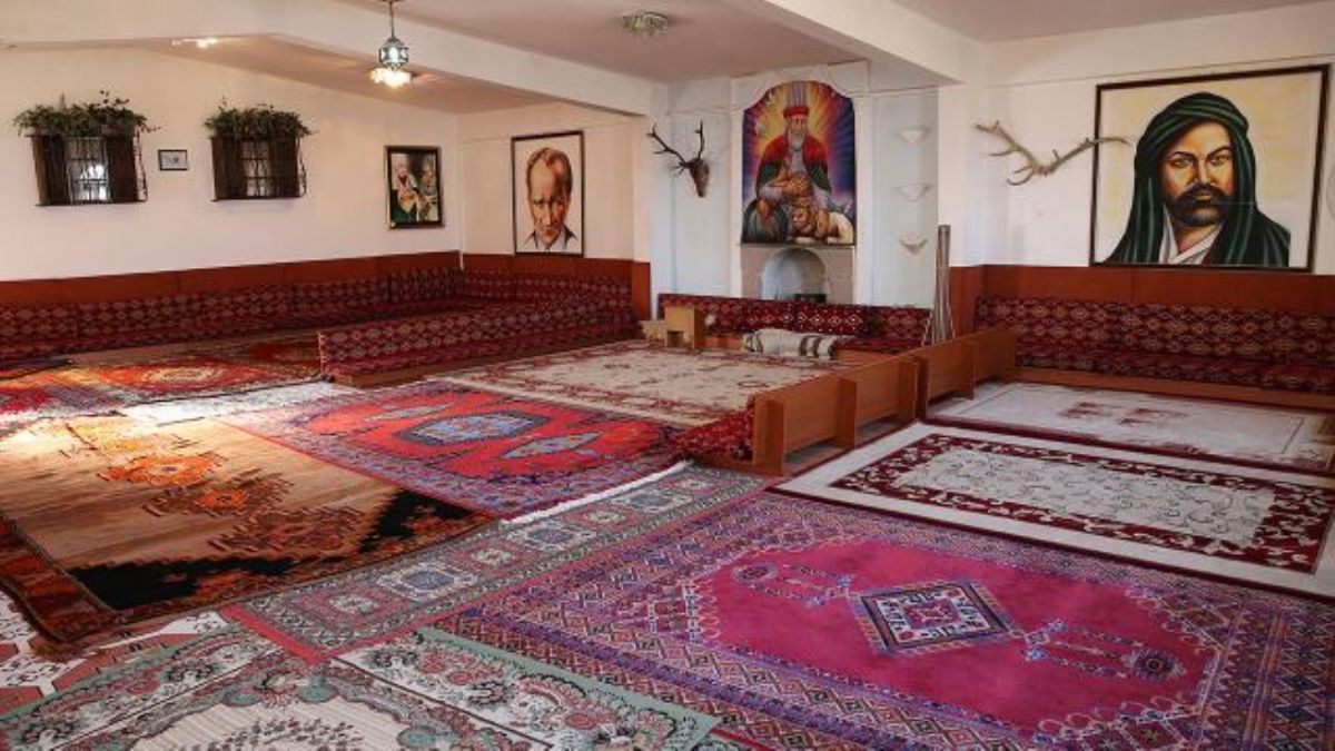 ‘Aleviler Cemevi Başkanlığından maaş almasın’