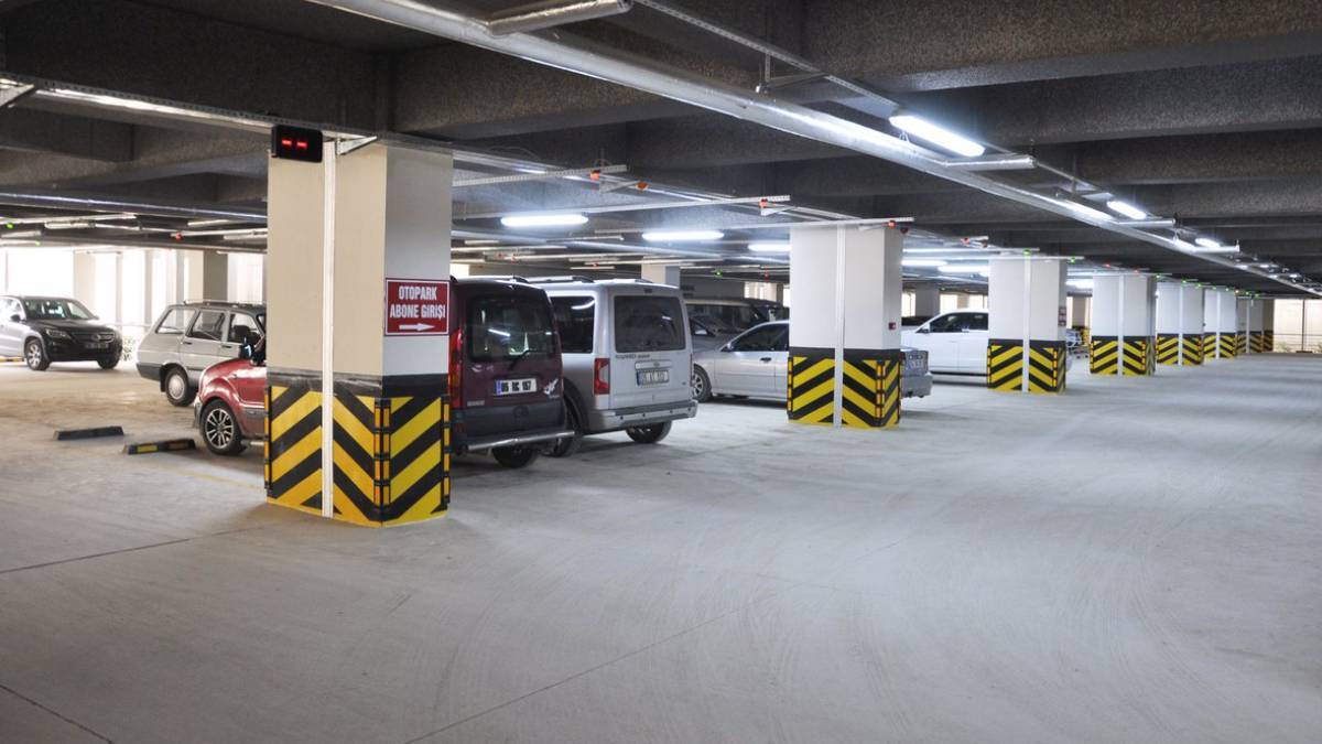 AVM otoparkları ücretli mi? 0-3 saat AVM otoparkından ücret alınır mı?
