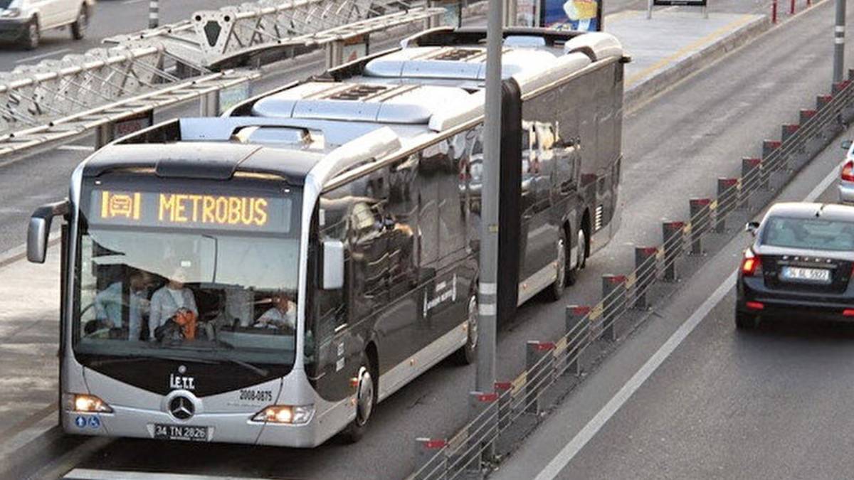 1 Ocak 2023 metrobüs çalışma saatleri | Yılbaşında metrobüs en son saat kaçta var?