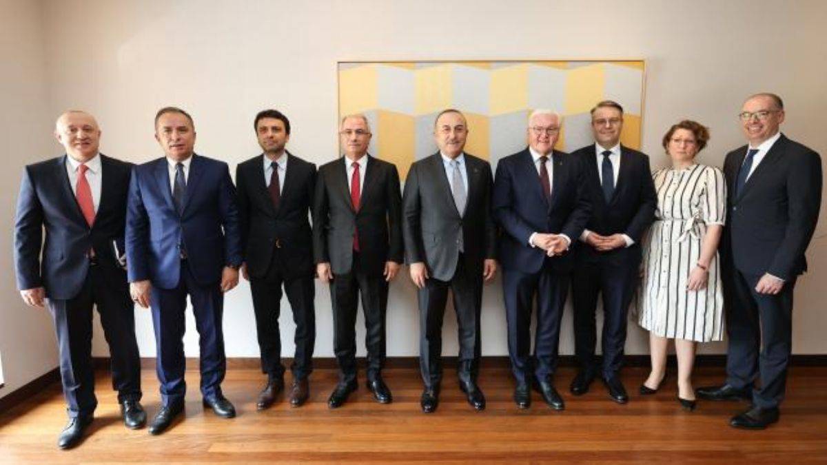 Bakan Çavuşoğlu Brezilya'da kritik temaslarda bulundu