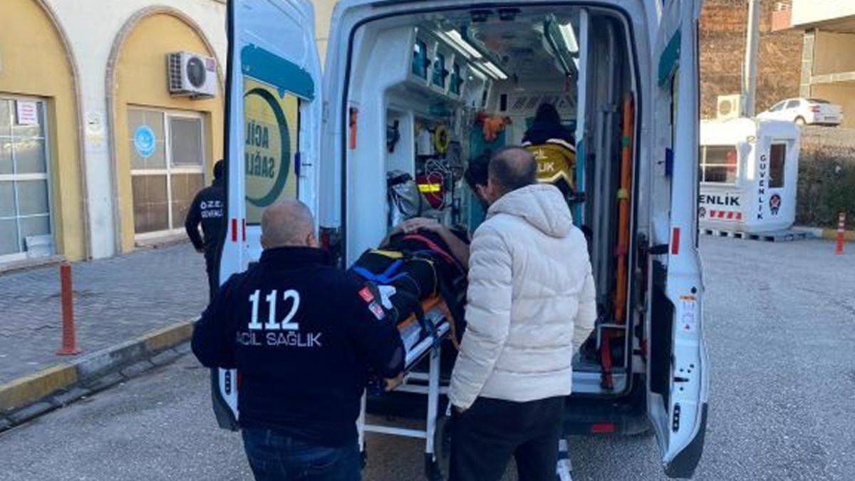 Valilik çalışanlarını taşıyan minibüs devrildi: Çok sayıda ölü ve yaralı var