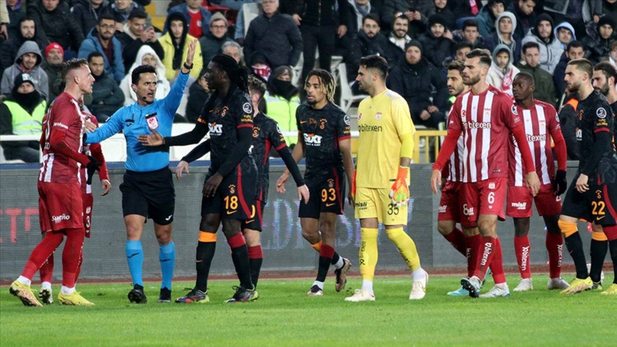 Sivasspor-Galatasaray maçının hakemi hakkında karar