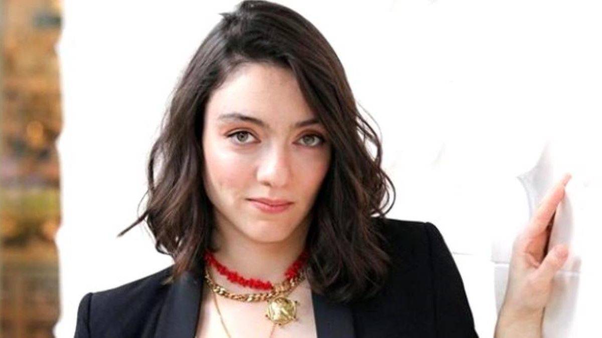 Merve Dizdar, Uğur Uzunel İle Aşk Mı Yaşıyor?