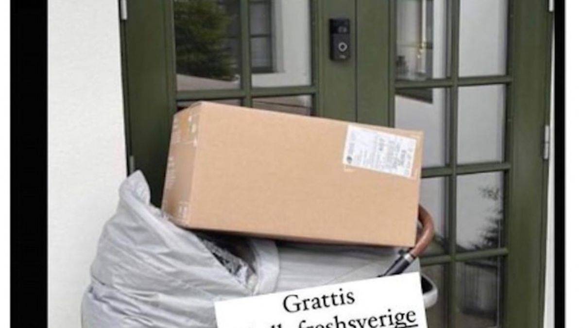 Uyuyan bebeğin üzerine 10 kiloluk koli bırakıldı