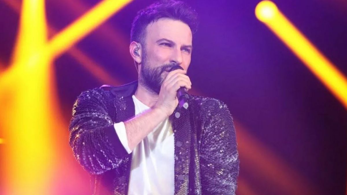 Yılbaşı konserinde Tarkan neden sahneden erken indi? (Megastar sahneyi 15 dakika kala terk etti)