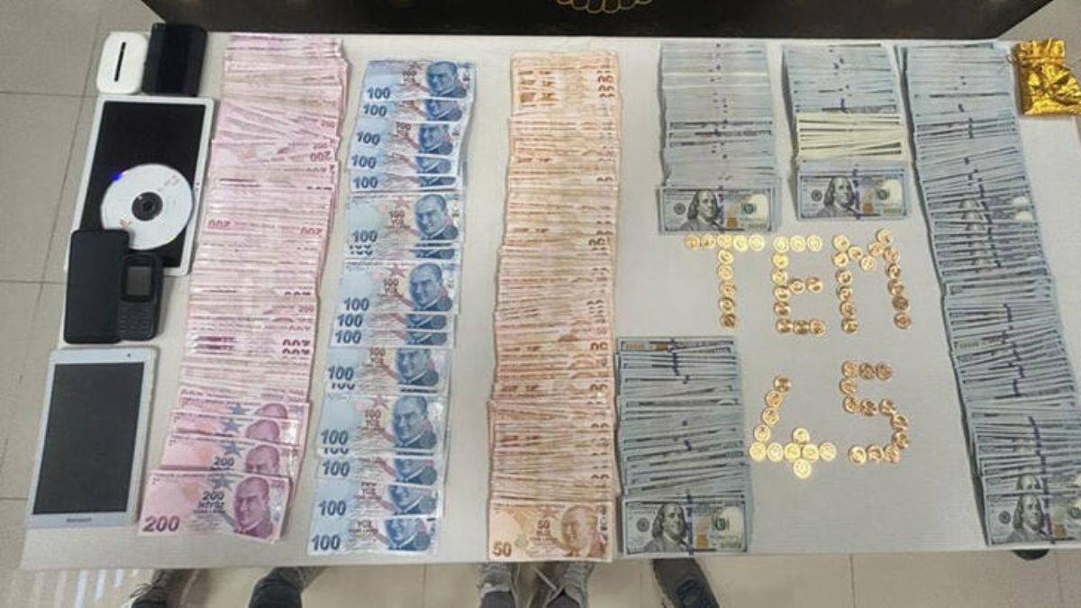 Manisa'da FETÖ operasyonları