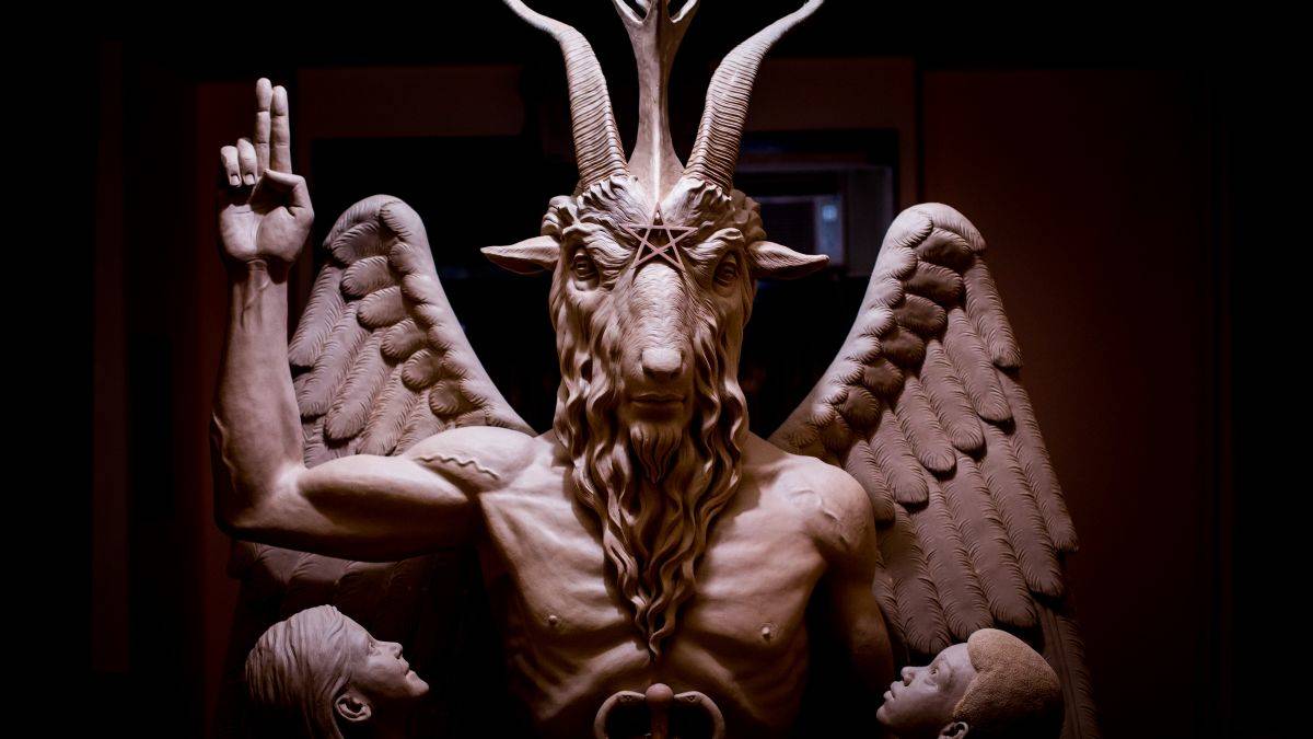 Satanistlerden 'en büyük şeytan ayini' duyurusu