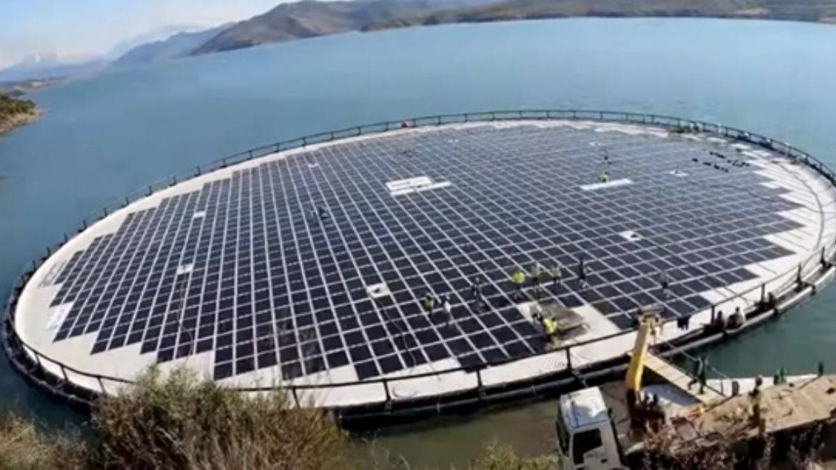 Yüzen güneş çiftlikleri denizde hayatta kalabilir mi?