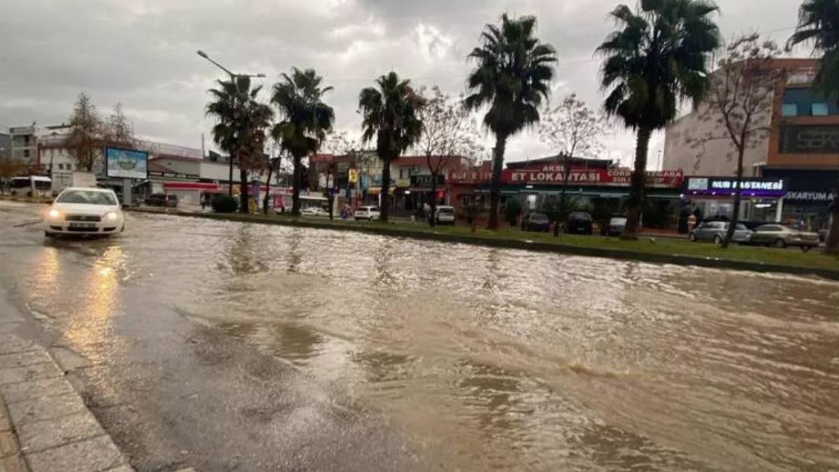 Antalya'da yarın (12 Ocak) fırtına var mı, okullar tatil edilir mi?