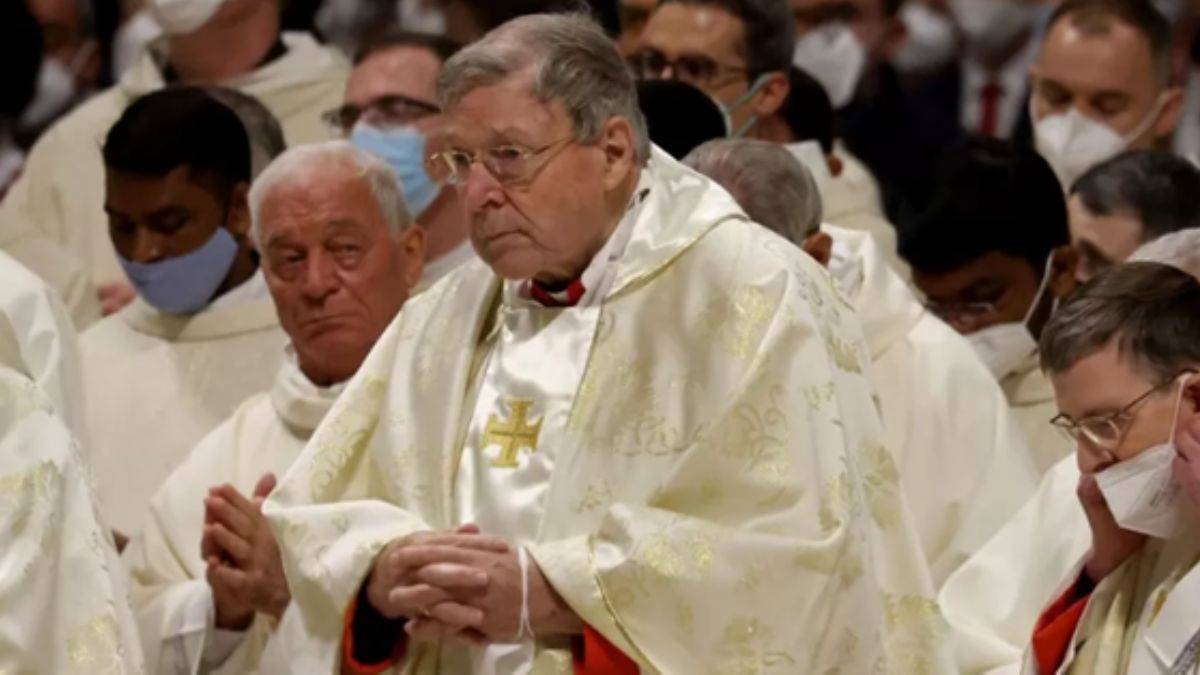 Pedofili Rahip Öldü