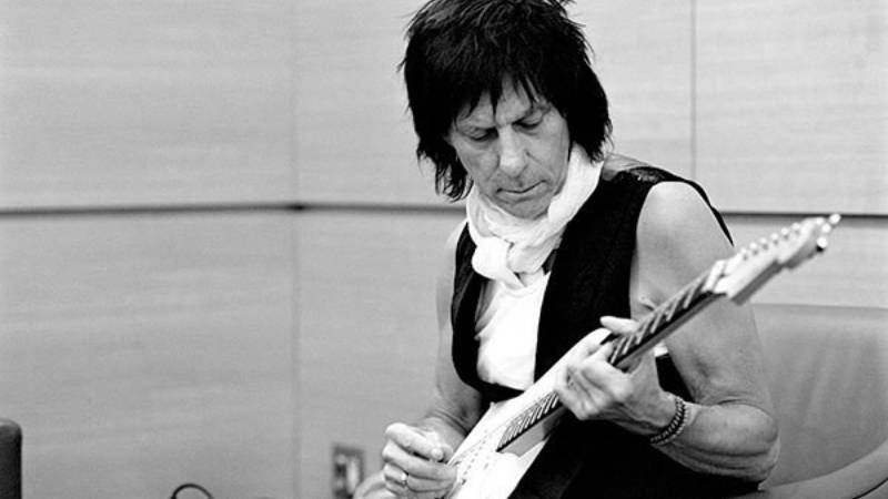 Ünlü Müzisyen Ve Gitarist Jeff Beck Kötü Haber
