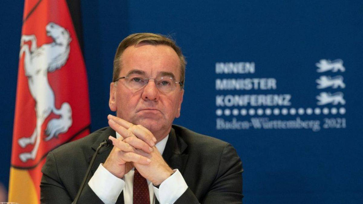 'Alman ordusunda dönüm noktası'; Erkek bakan atandı