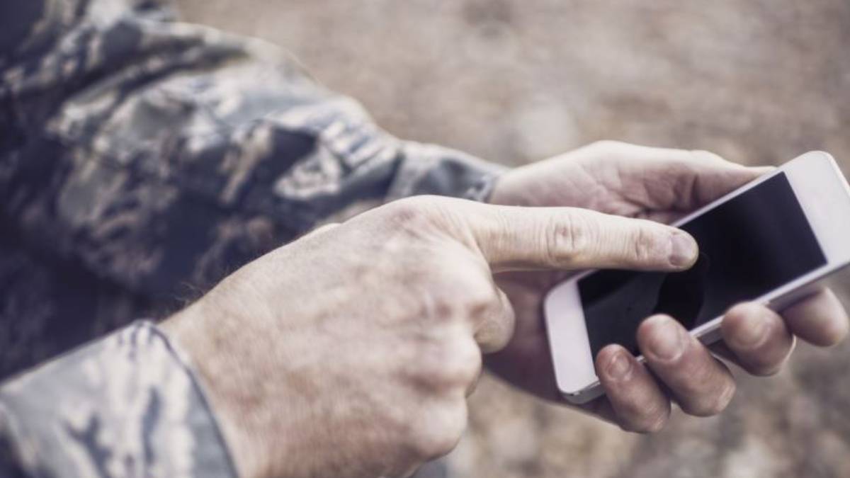 Bedelli askerlikte akıllı telefon ve tuşlu telefon serbest mi yasak mı?