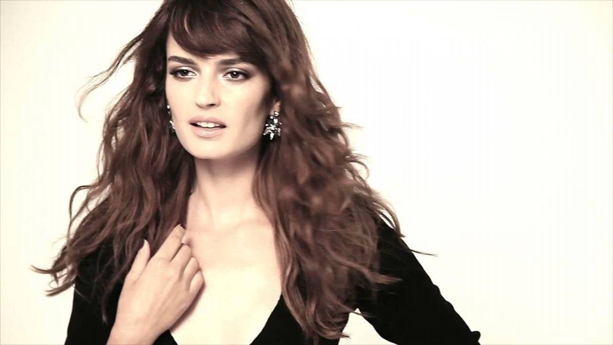 Selin Demiratar Oyunculuğu Mu Bıraktı?