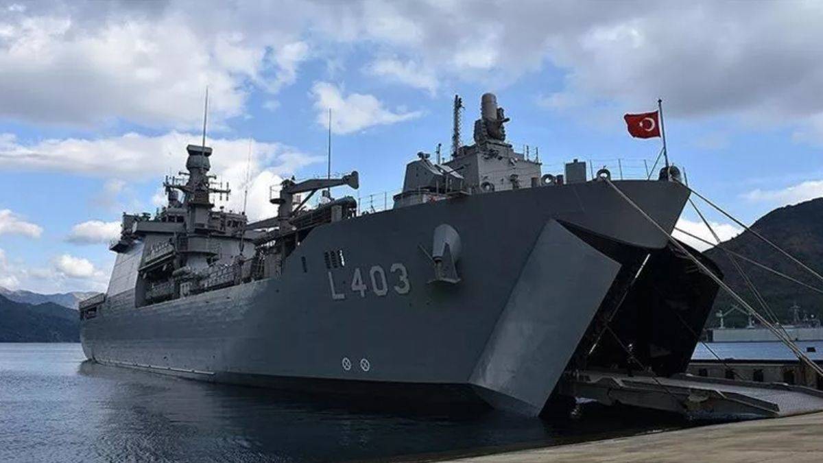 NATO'nun Deniz Kuvvetleri komutası Türkiye'de!