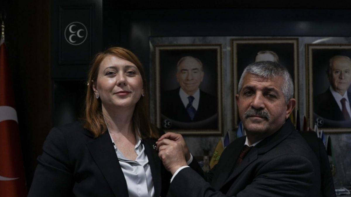 Zafer Partisi’nden istifa edip MHP’ye geçti