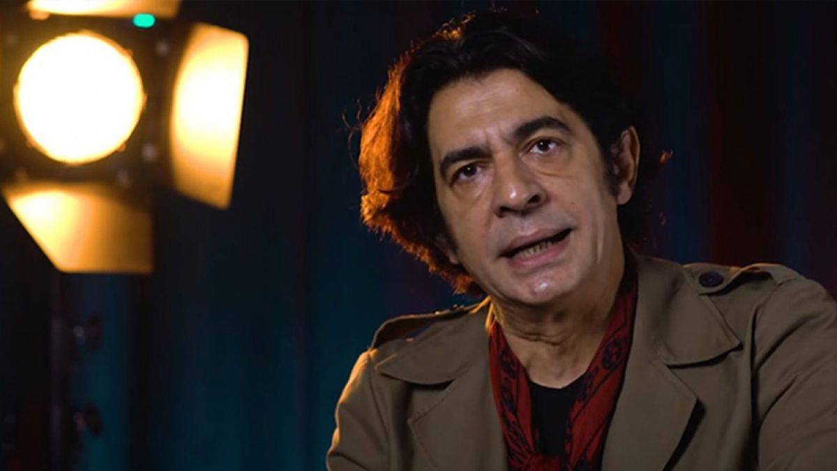 Okan Bayülgen: Falaka yedim, kafama silah dayandı