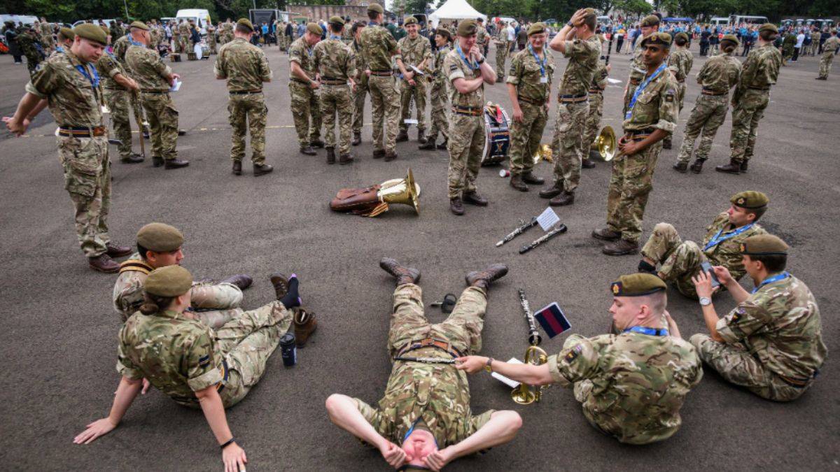 İngiliz ordusu perişan! Binlerce kişi ordudan ayrıldı