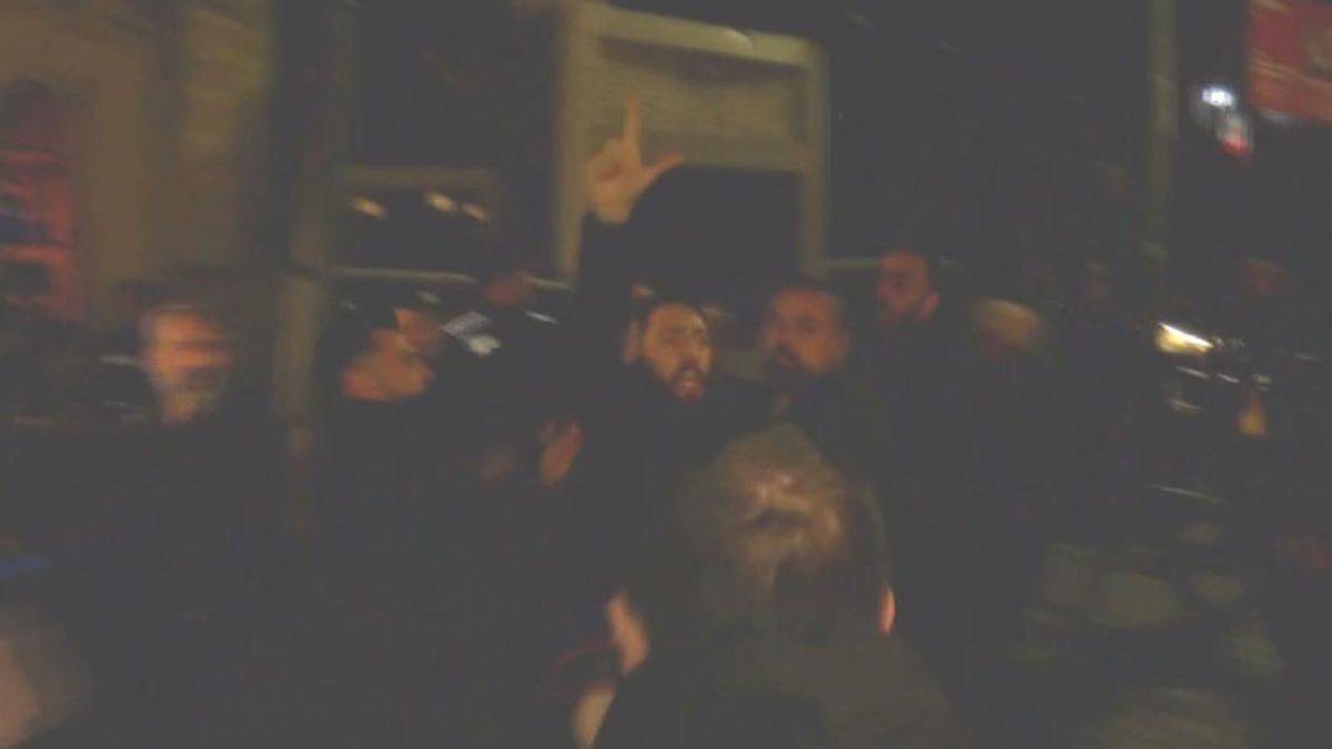 Beyoğlu'nda Kur'an-ı Kerim'e saldırı protesto edildi