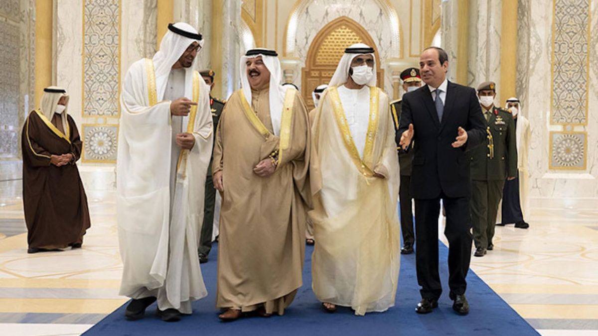 Körfez liderleri Mısır'ı terk mi ediyor?