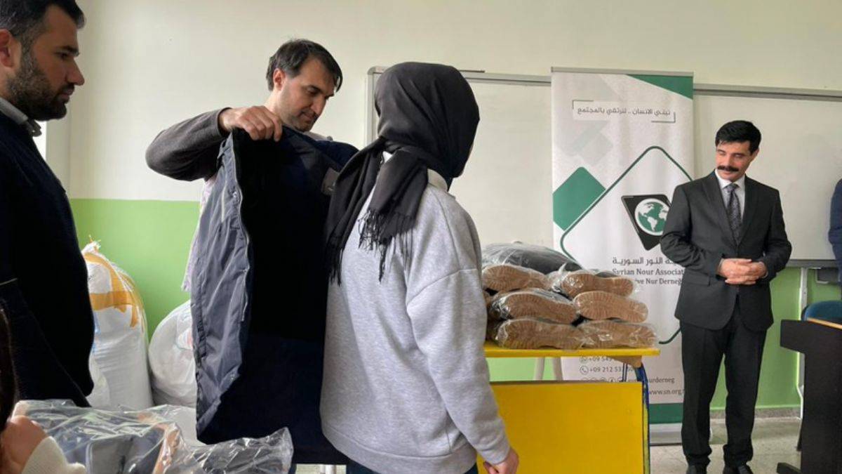 Suriye Nur Derneği'nden Siirt'te okuyan çocuklara destek