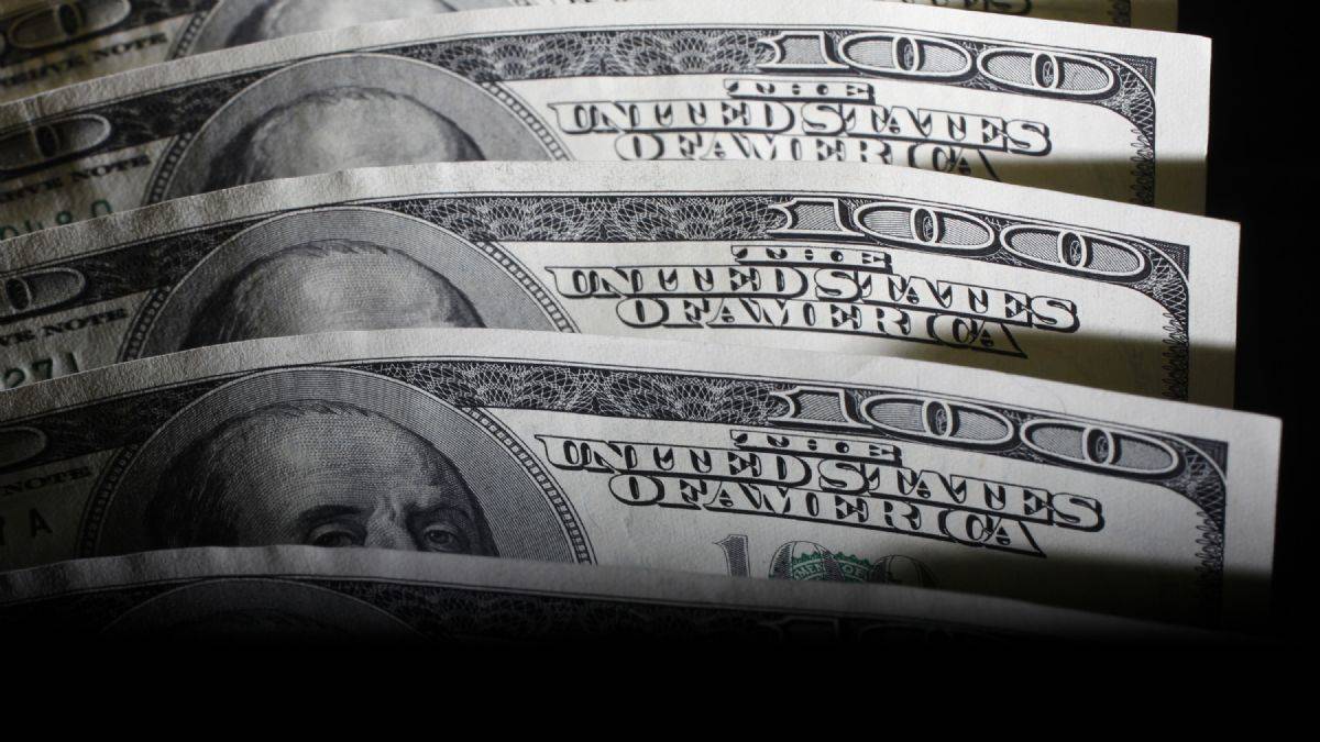 Ukrayna’da üst düzey rüşvet ve yolsuzluk istifaları