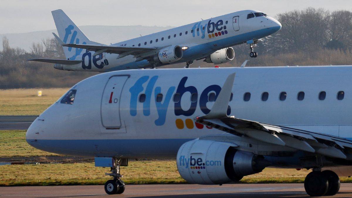 İngiltere'nin dev havayolu şirketi Flybe iflas etti