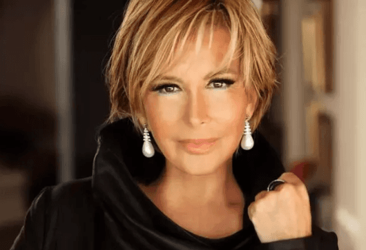 Filiz Akın'dan Sevenlerini Endişelendiren Kötü Haber!