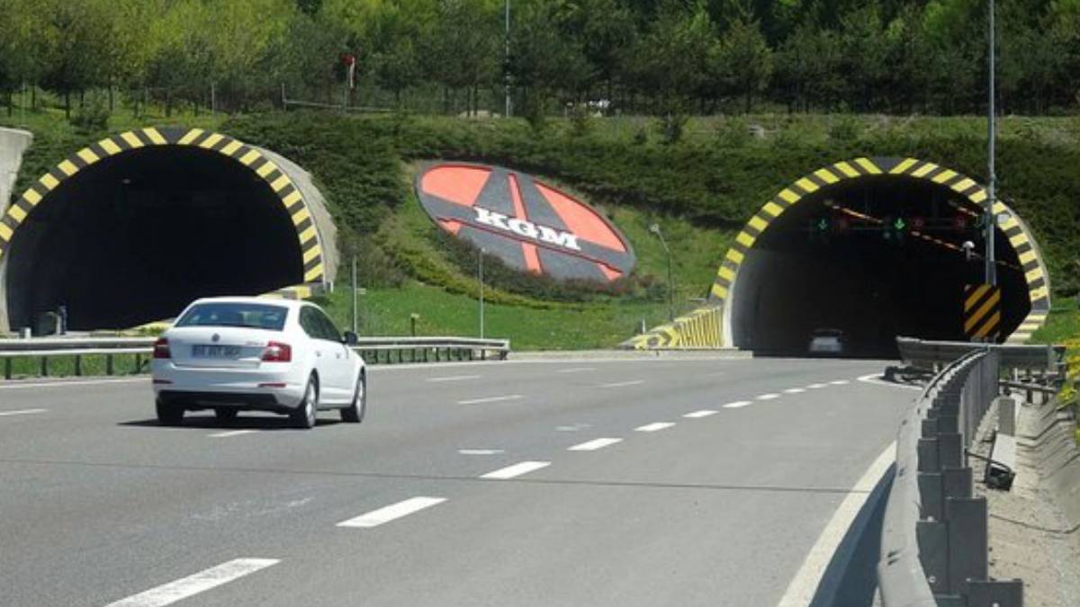 Bolu Dağı Tüneli İstanbul yönü kapandı mı, neden kapalı? (1 Şubat)