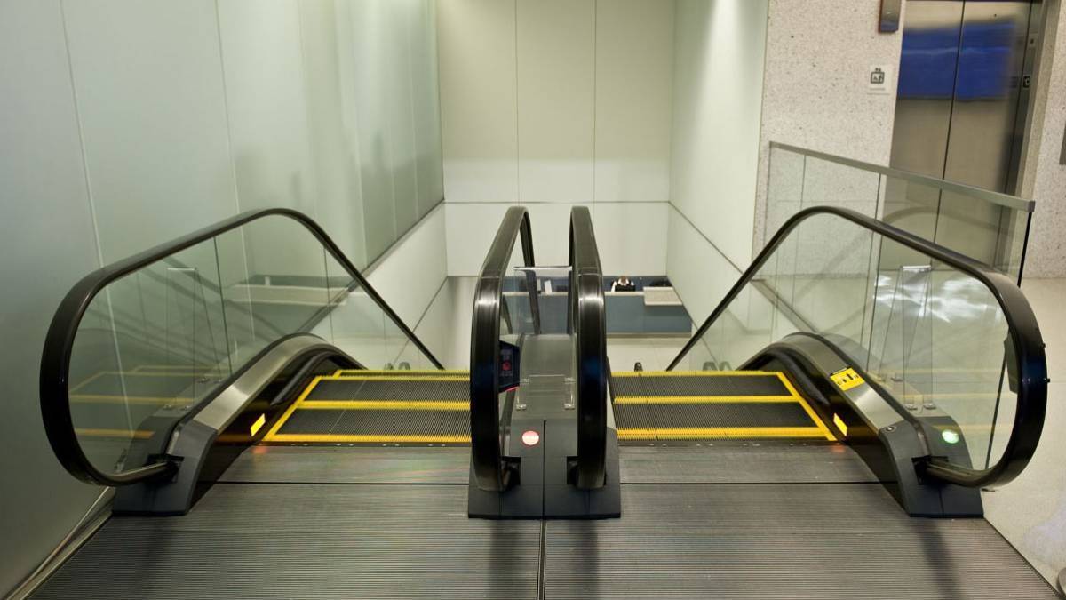 Yürüyen merdivenler tehlikeli mi? El ve ayak sıkışması yapar mı?