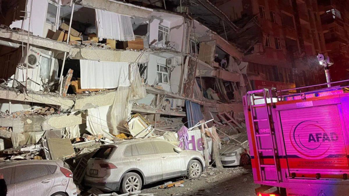 Deprem sonrası Türkiye’ye ilk yardım Azerbaycan'dan