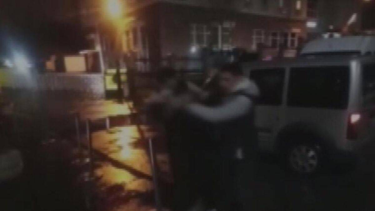 Enkaz altındaki depremzedeyi arayıp dalga geçen 3 şüpheliden ikisi tutuklandı