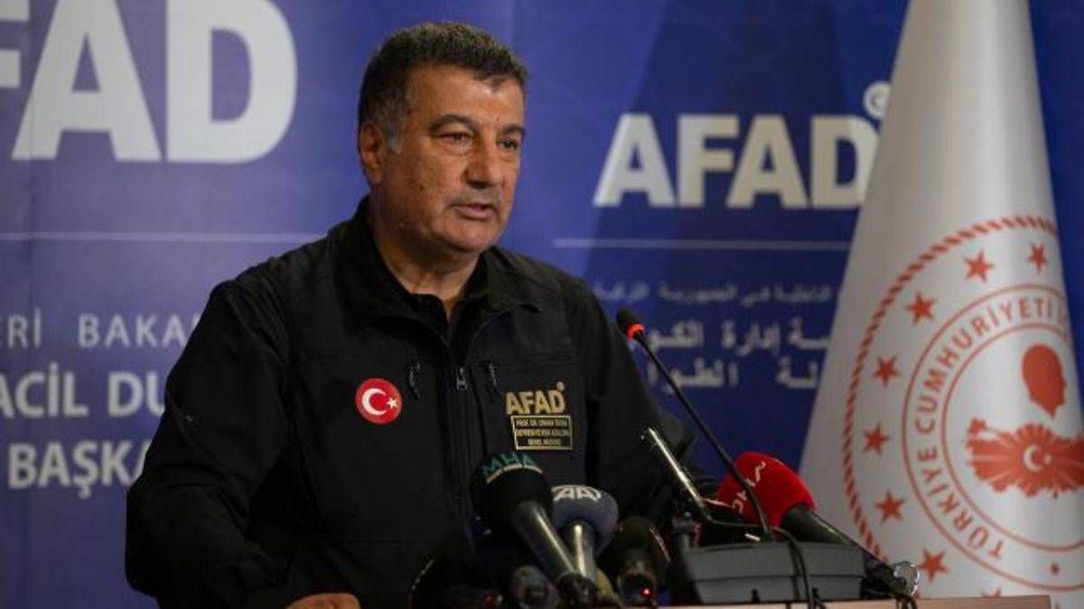 Orhan Tatar: Deprem 500 atom bombası etkisinde