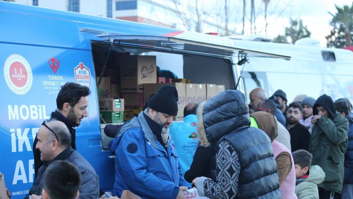 Türkiye Diyanet Vakfı’ndan deprem bölgelerine destekler artarak devam ediyor
