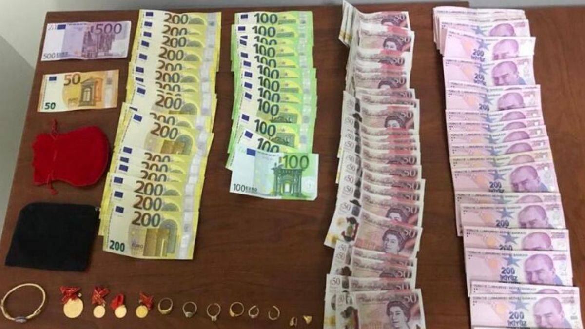 Depremde bakıcılığını yaptığı kadının altınlarını çaldı!