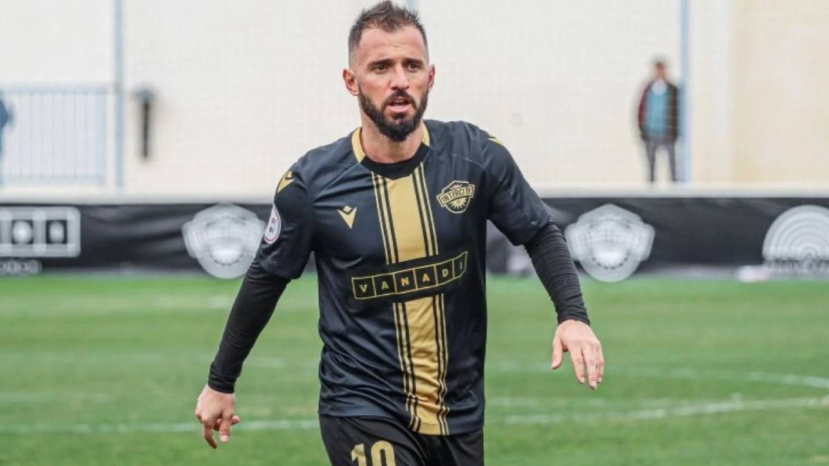 Emre Çolak futbolu bıraktı mı? Emre Çolak hangi takımda oynuyor?