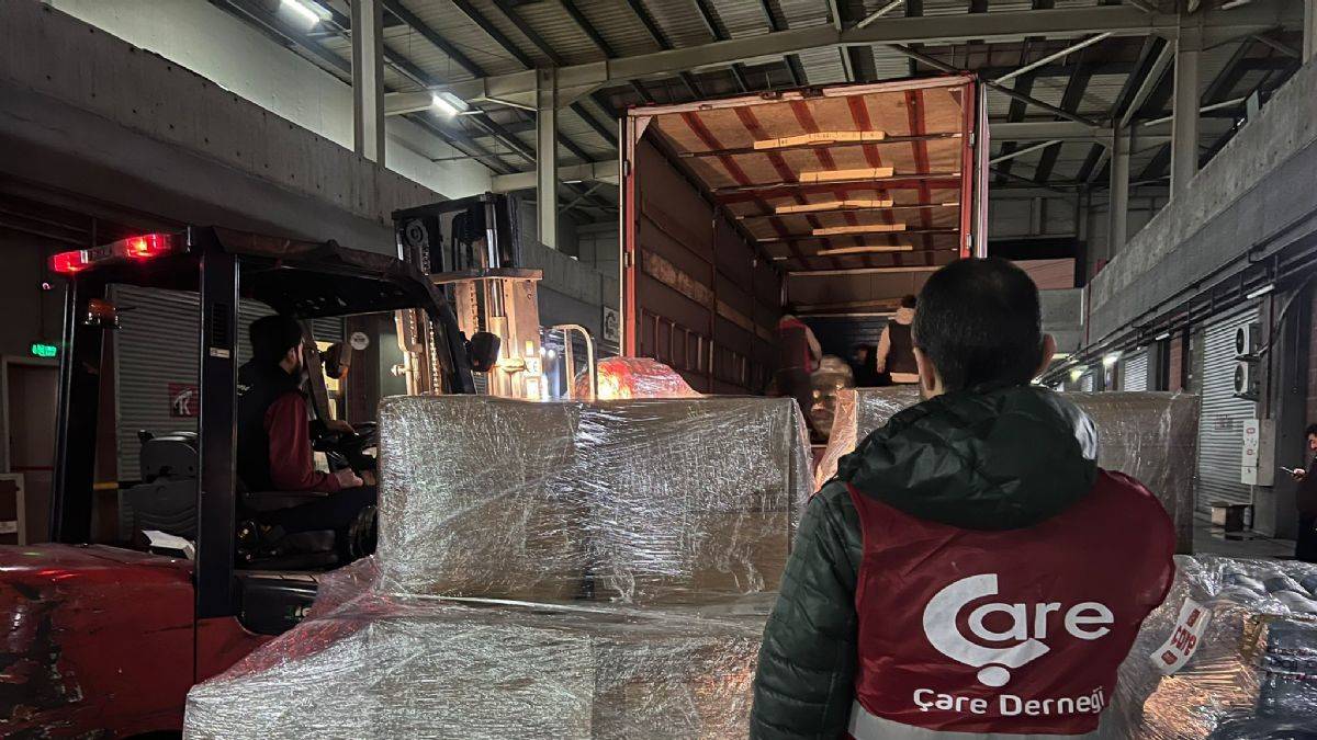 Çare Derneği: Türkiye'nin Yaralarını Sarıyor